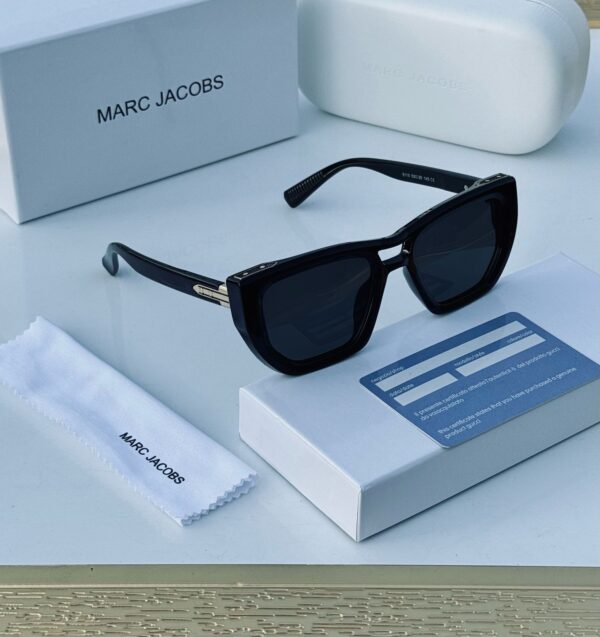 Marc Jacobs Sunglasses - Image 4
