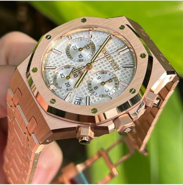 Audemars Piguet Royal Oak Chronograph - Image 4