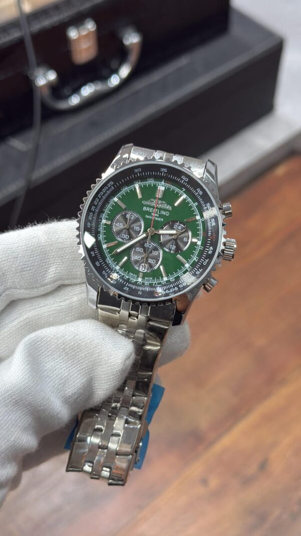 Breitling Legendary Navitimer Chronograph Quartz - Image 7