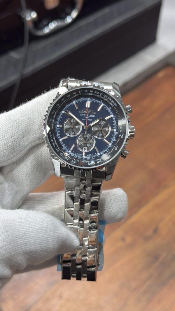 Breitling Legendary Navitimer Chronograph Quartz - Image 5