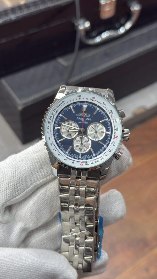 Breitling Legendary Navitimer Chronograph Quartz - Image 3