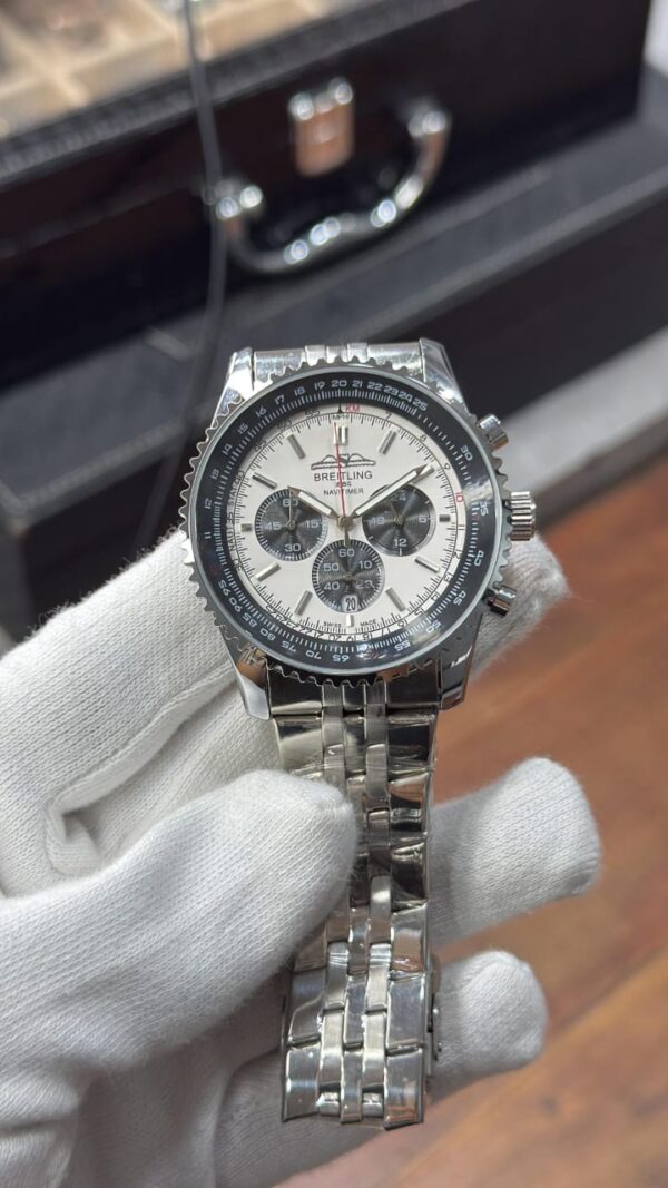 Breitling Legendary Navitimer Chronograph Quartz - Image 2