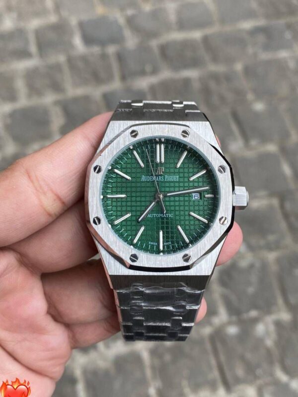 Audemars Piguet Royal Oak Automatic - Image 2