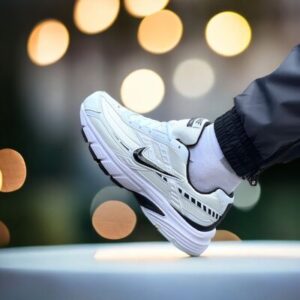 Nike Initiator Low White Black