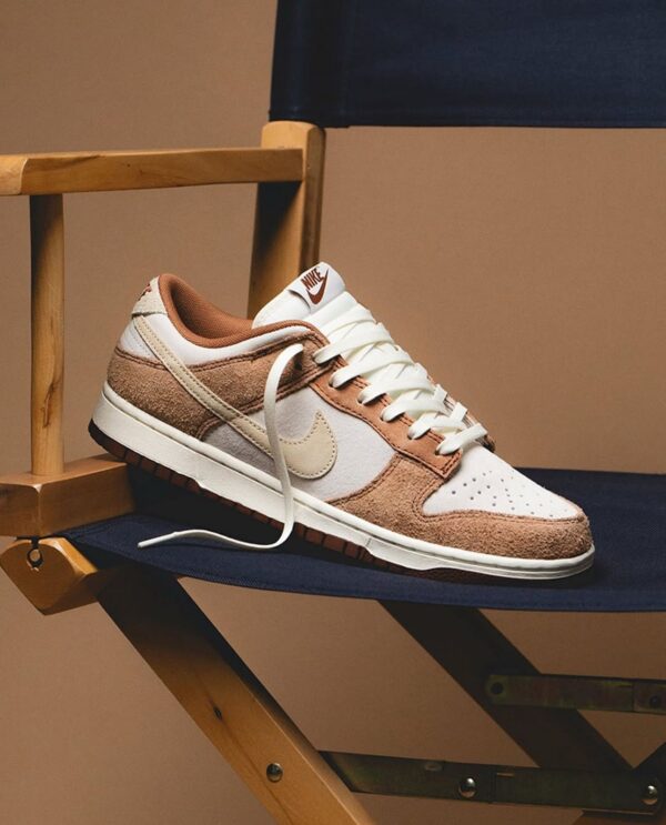Nike SB Dunk Low Medium Curry
