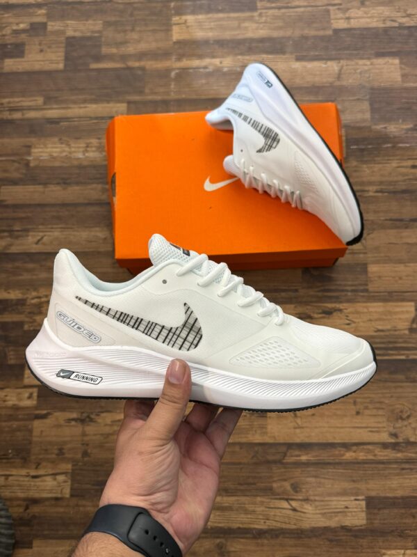 Nike Guide 10 - Image 3