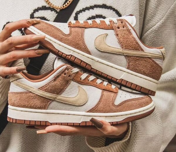 Nike SB Dunk Low Medium Curry - Image 5