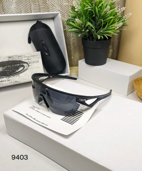 Oakley Radar EV Path Red Blue Sports Sunglass - Image 2