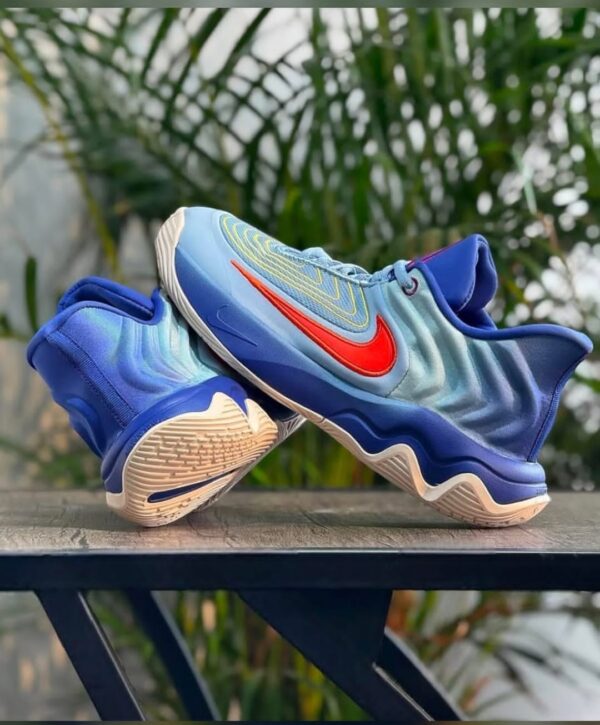 Nike Giannis Immortallity 4 JR Shoe - Image 3