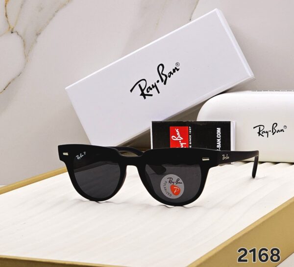 Ray-Ban Wayfarer Polarized Sunglass - Image 5